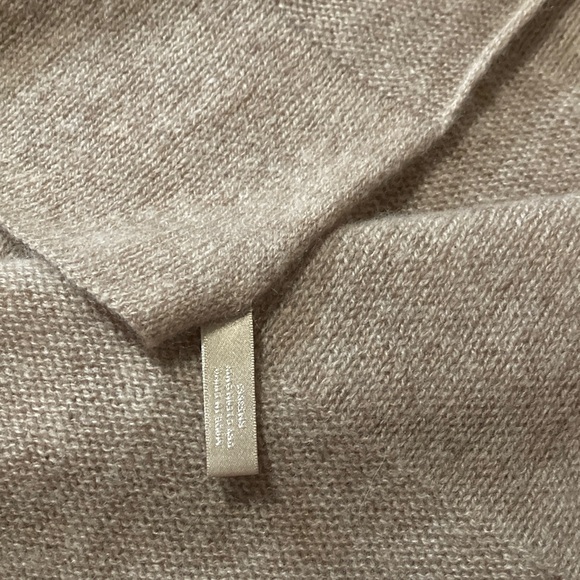 NORDSTROM Pure Cashmere Shawl Scarf - Picture 6 of 8